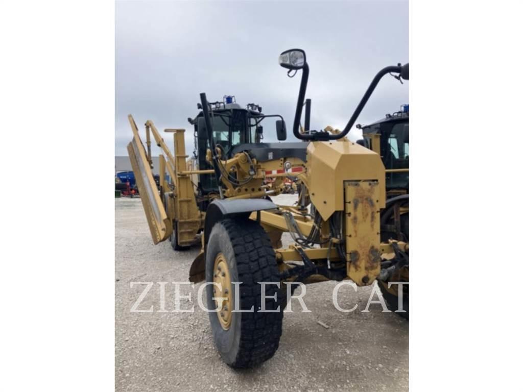 CAT 12M2AWD Gréderek