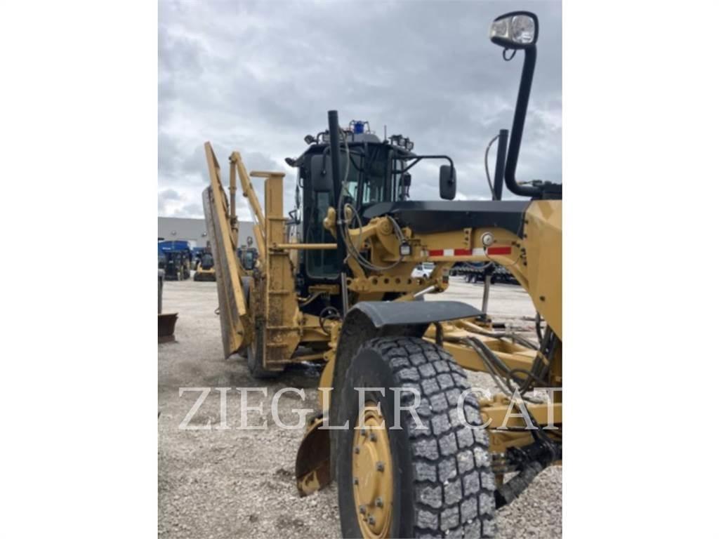 CAT 12M2AWD Gréderek