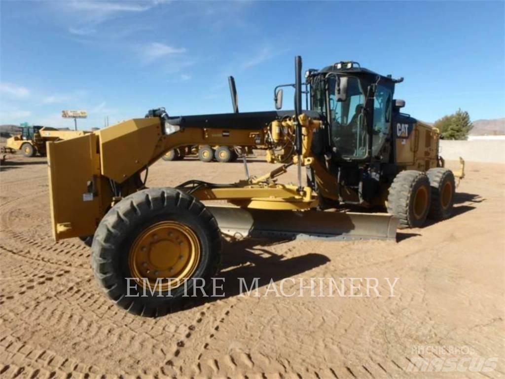 CAT 12M3 AWD Gréderek