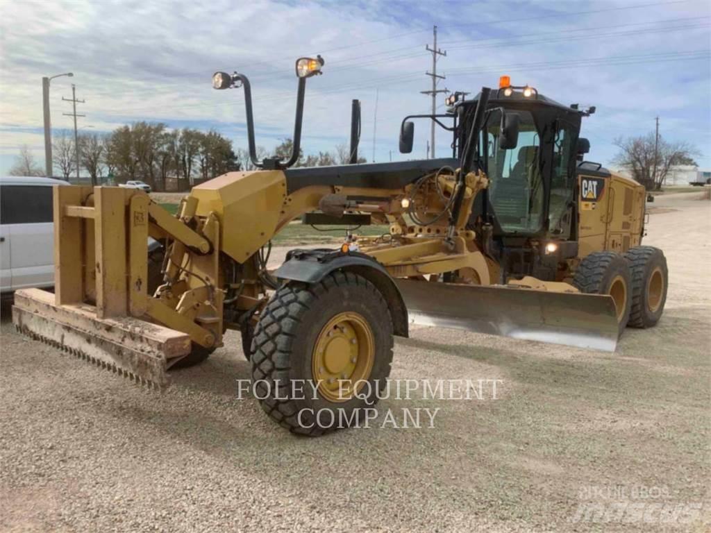 CAT 12M3AW Gréderek