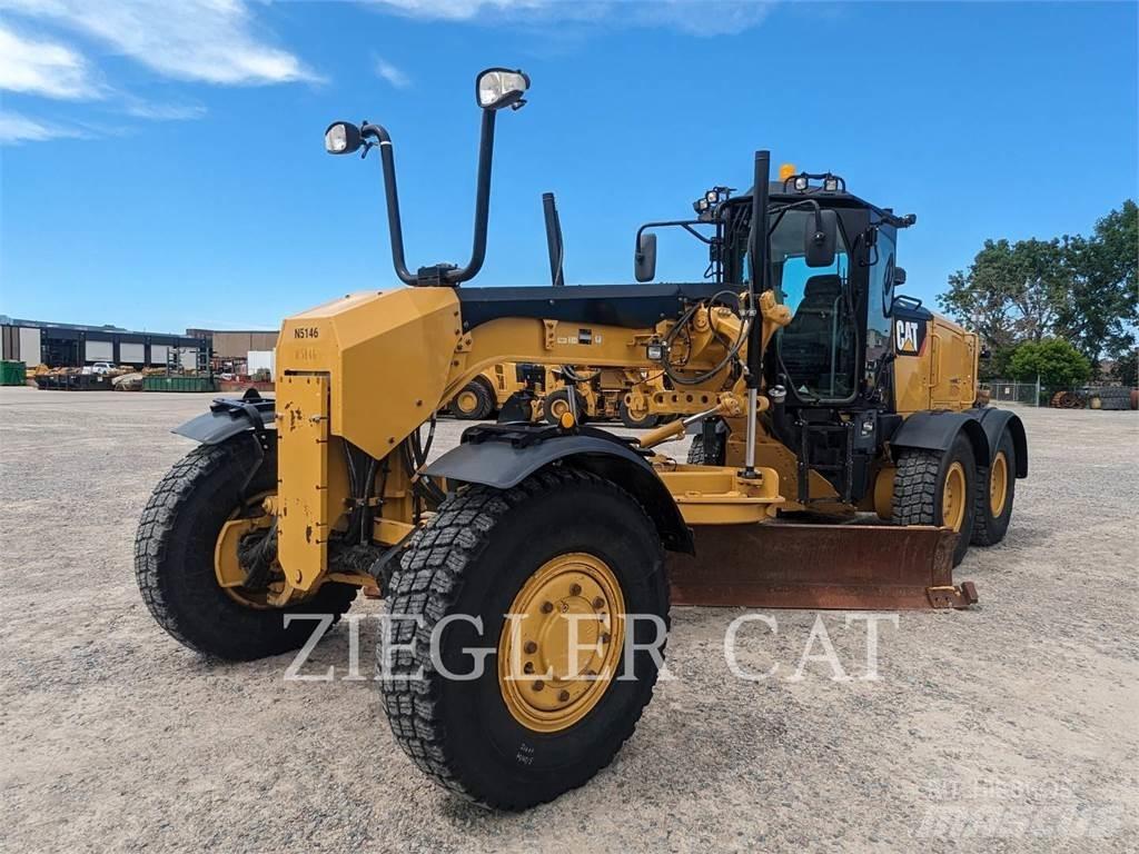 CAT 12M3AWD Gréderek