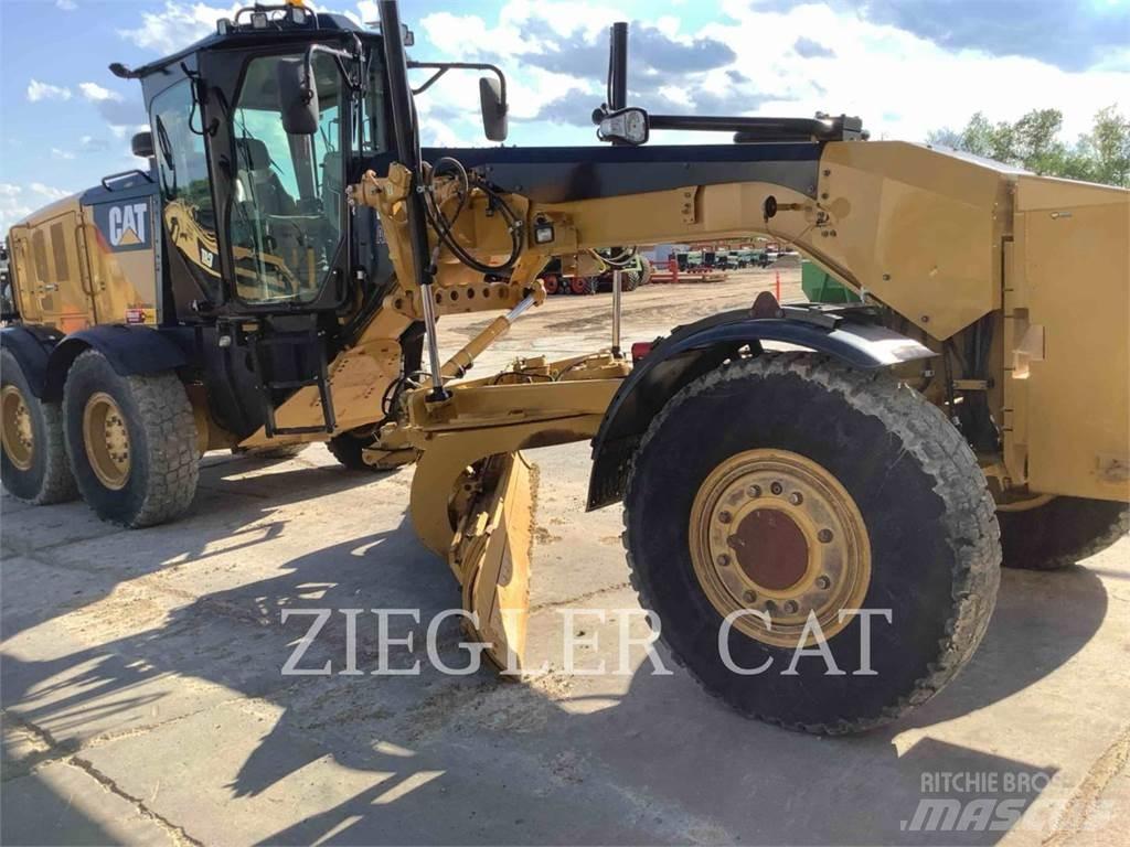 CAT 12M3AWD Gréderek