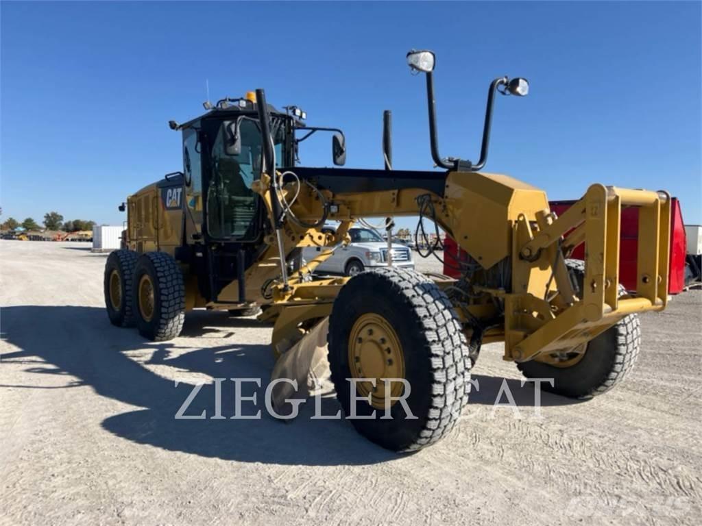 CAT 12M3AWD Gréderek