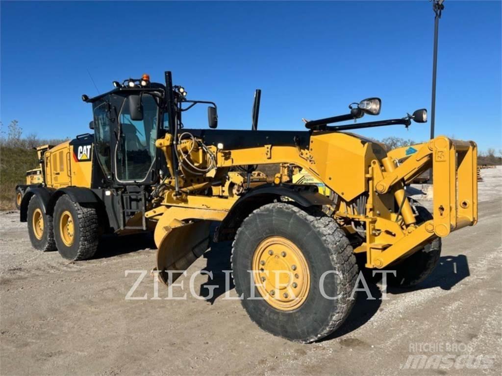 CAT 12M3AWD Gréderek