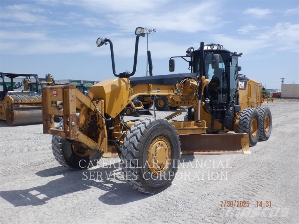 CAT 12M3AWD Gréderek