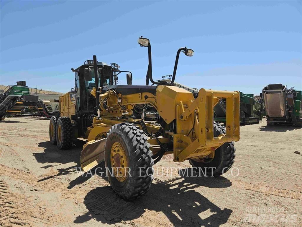 CAT 12M3AWD Gréderek