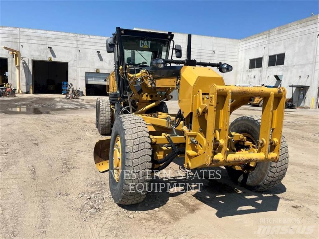 CAT 140 Gréderek