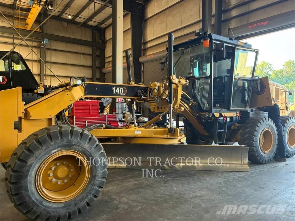 CAT 140 Gréderek