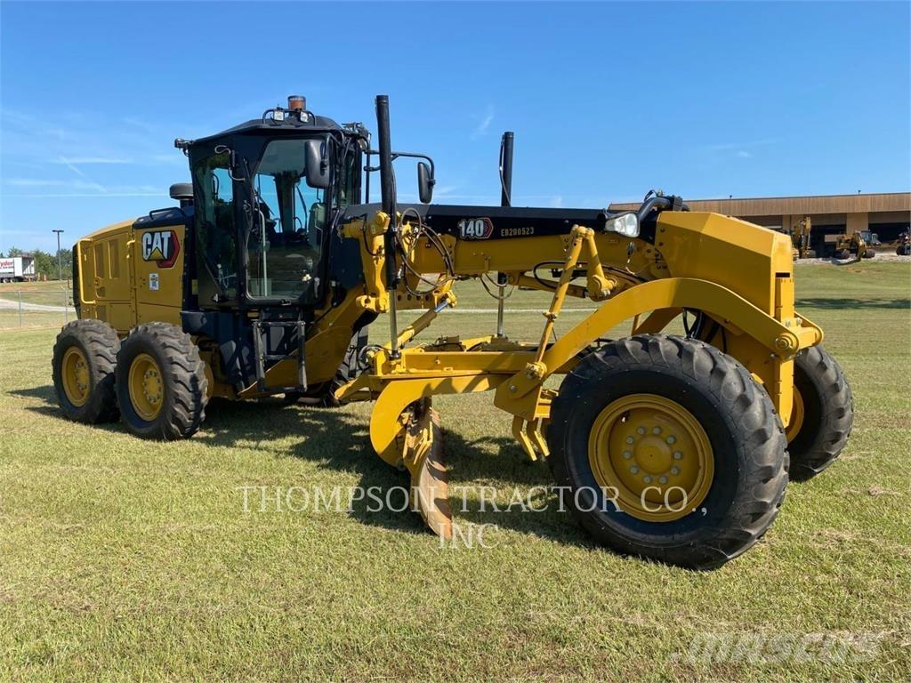CAT 140 Gréderek