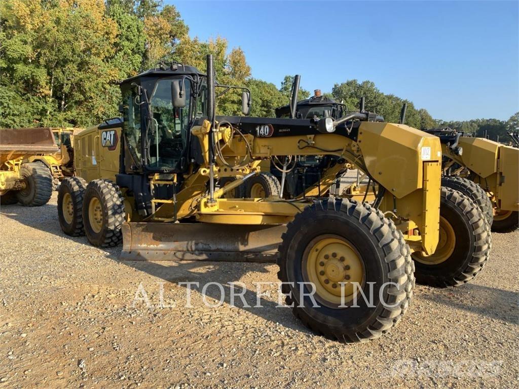 CAT 140 Gréderek