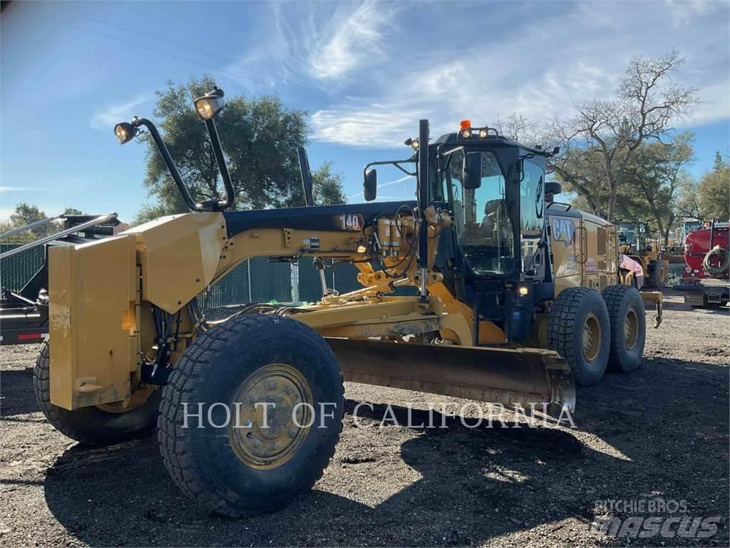 CAT 140 AWD Gréderek