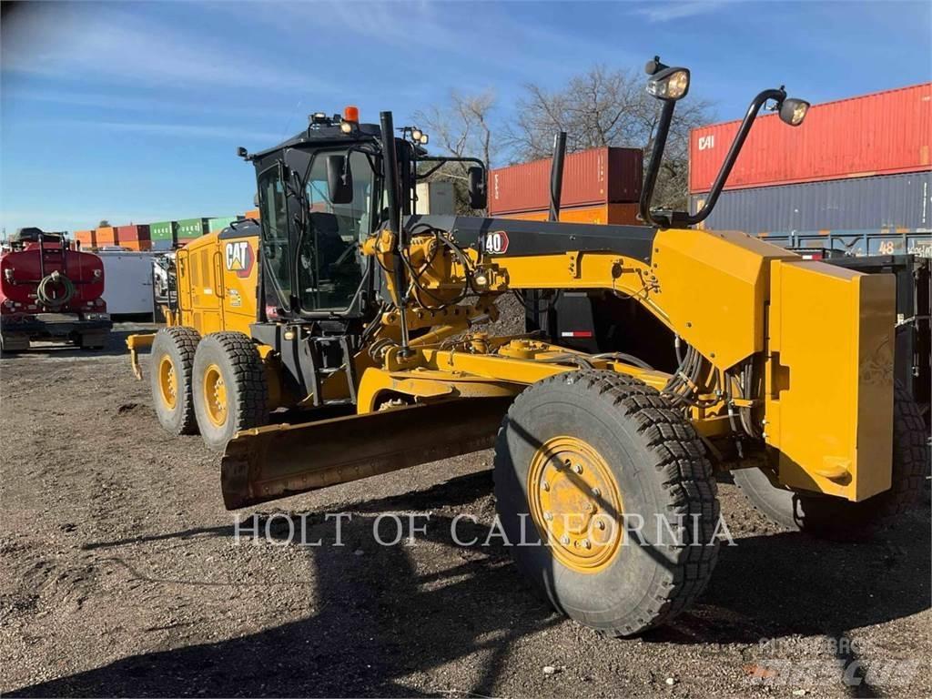 CAT 140 AWD Gréderek