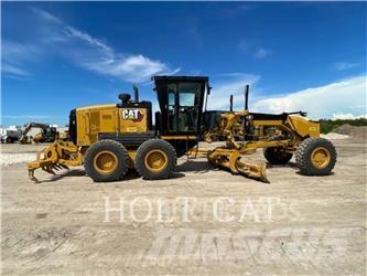 CAT 140 AWD Gréderek