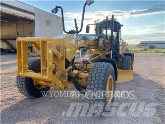 CAT 140 AWD Gréderek