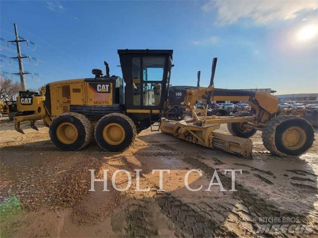 CAT 140 AWD Gréderek