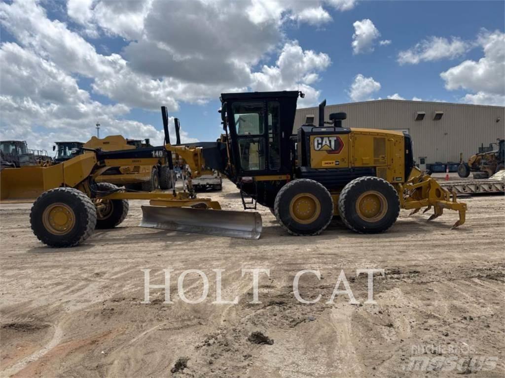 CAT 140 AWD Gréderek