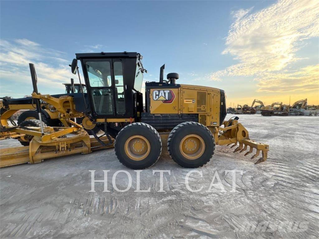 CAT 140 AWD Gréderek