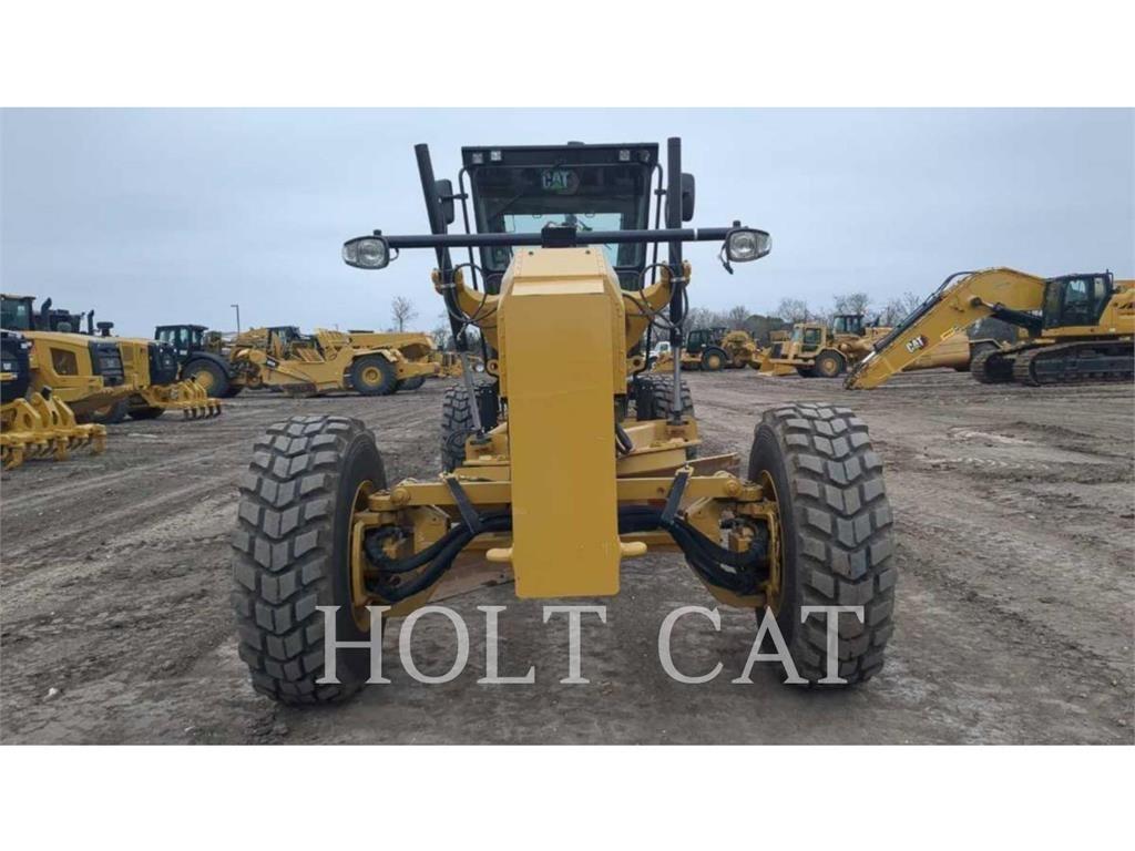 CAT 140 AWD Gréderek