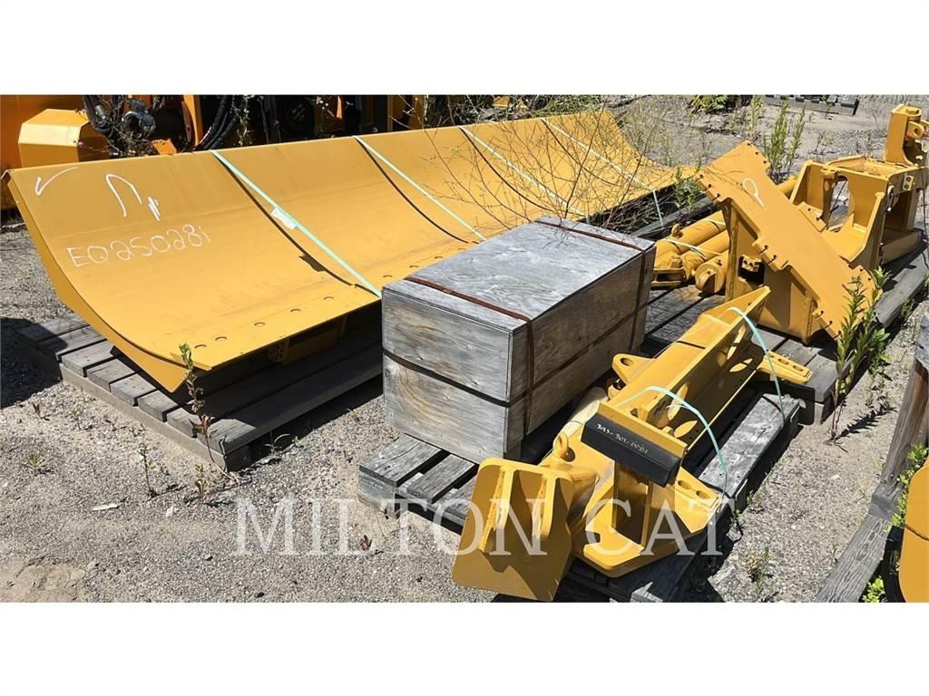 CAT 140 MASTLESS WING Hómarók