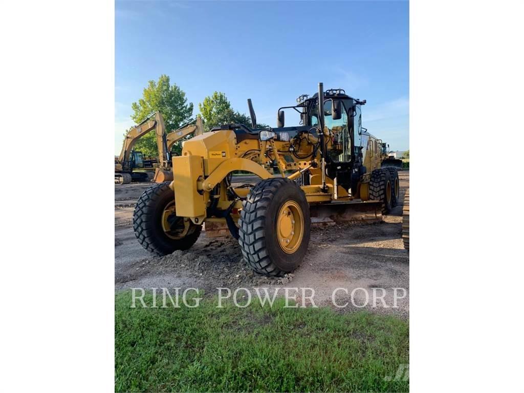 CAT 140AWD CS Gréderek