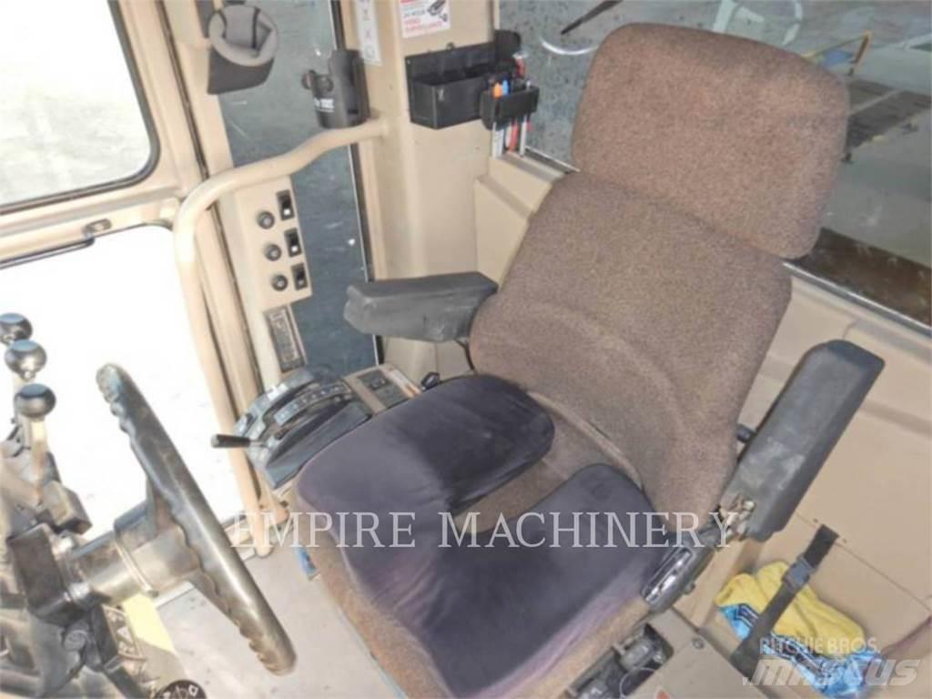 CAT 140H Gréderek