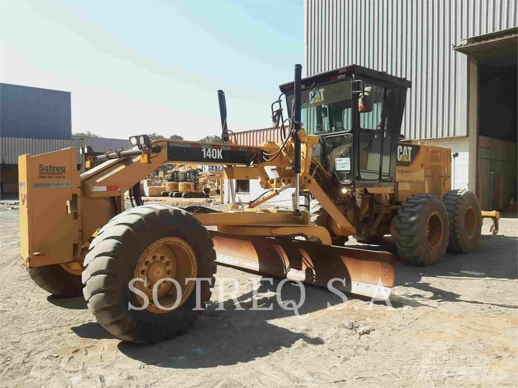 CAT 140K Gréderek