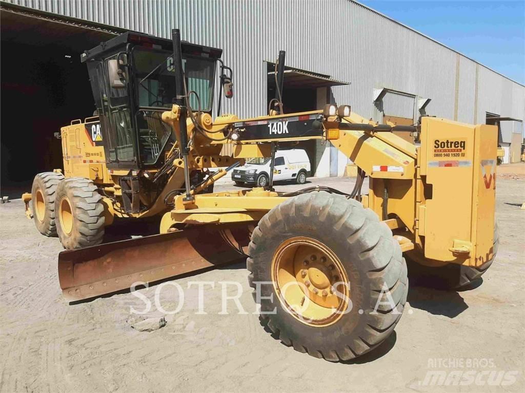 CAT 140K Gréderek