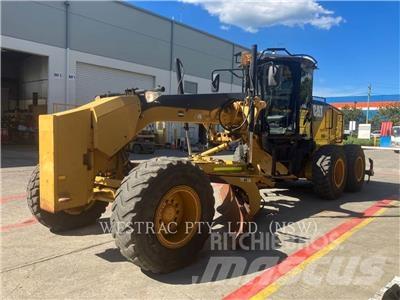 CAT 140M Gréderek