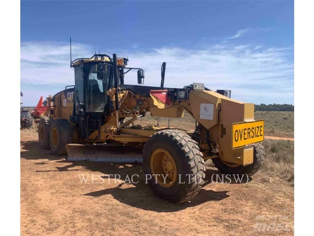 CAT 140M Gréderek