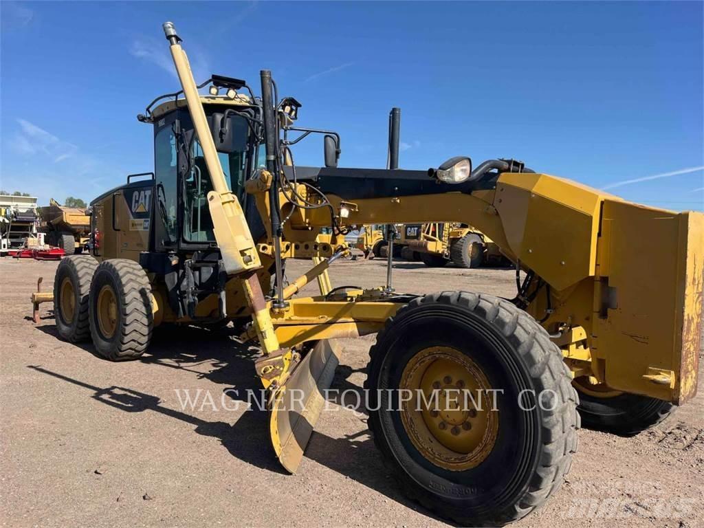 CAT 140M Gréderek