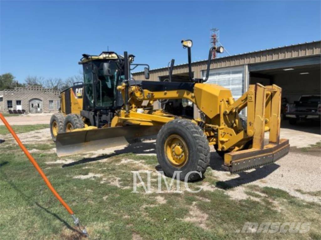CAT 140M Gréderek