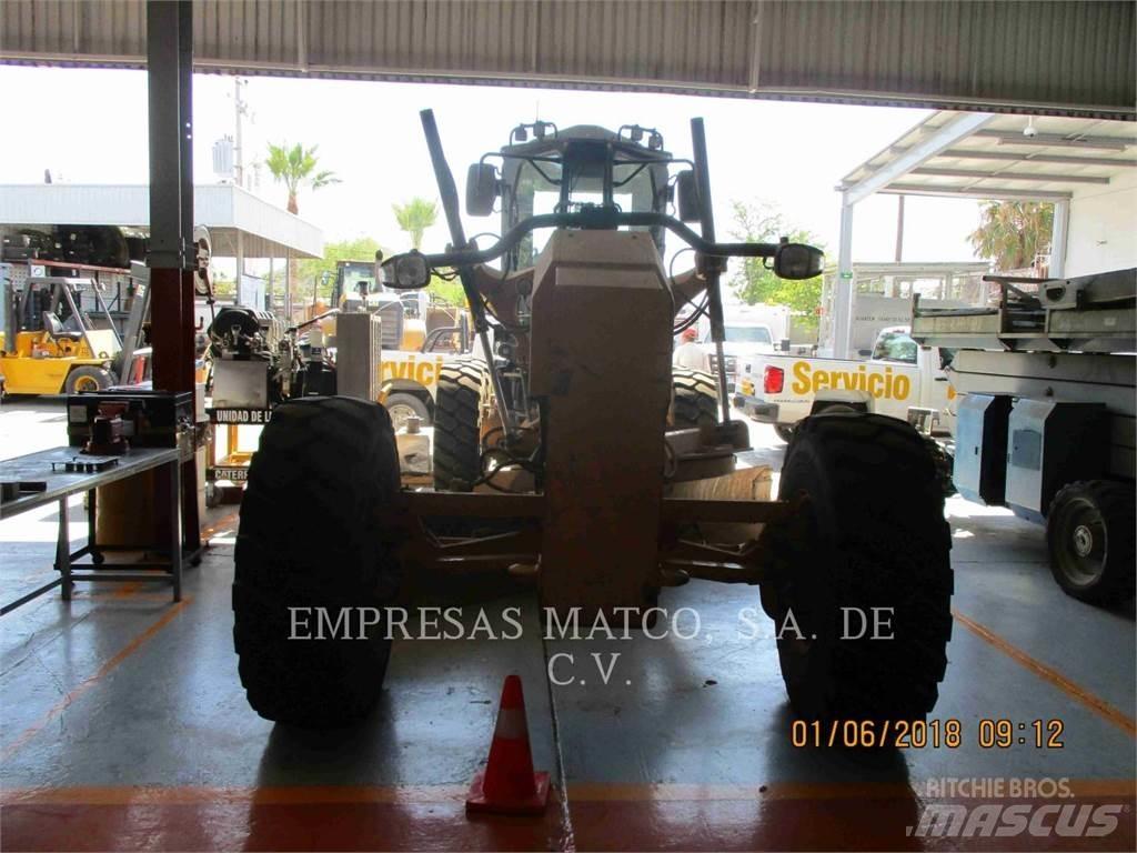 CAT 140M Gréderek