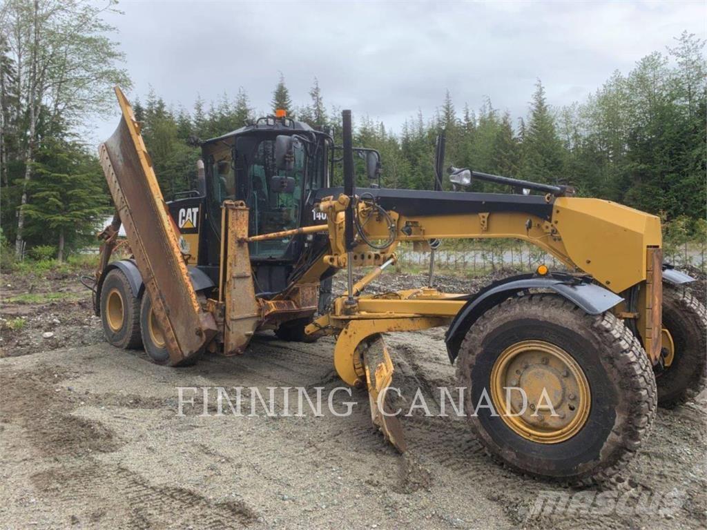 CAT 140M AWD Gréderek