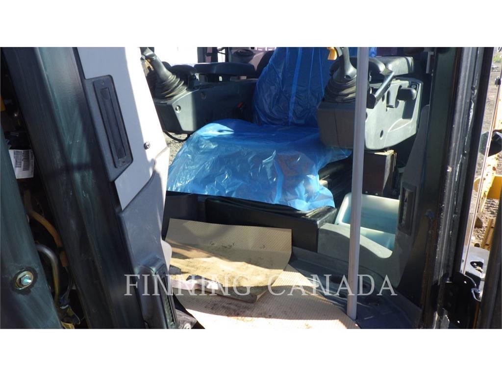 CAT 140M AWD Gréderek