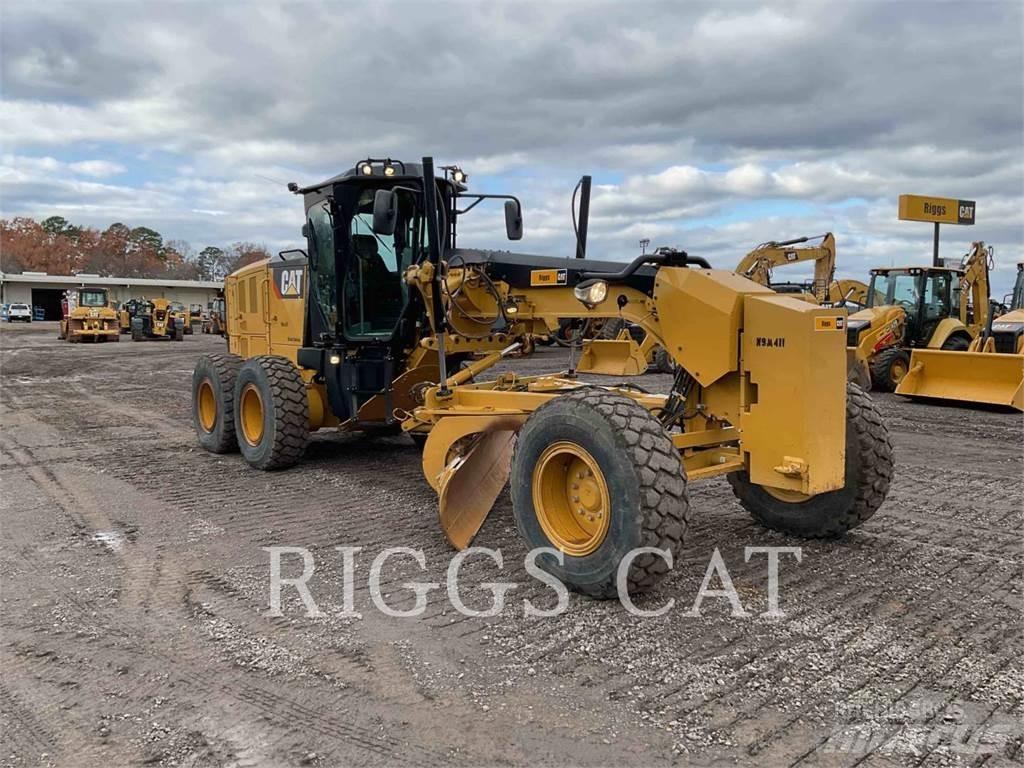 CAT 140M LC17 Gréderek