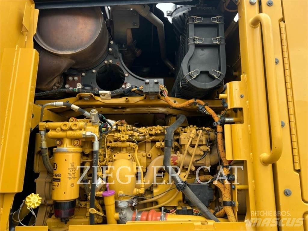 CAT 140M2 Gréderek