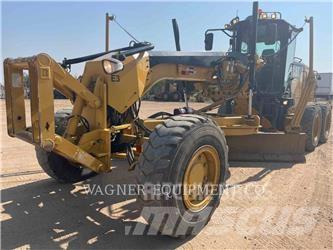CAT 140M2 AWD Gréderek