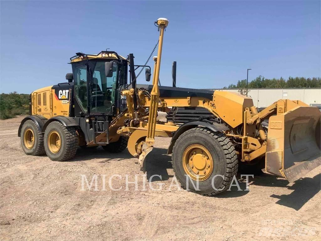 CAT 140M2 AWD Gréderek