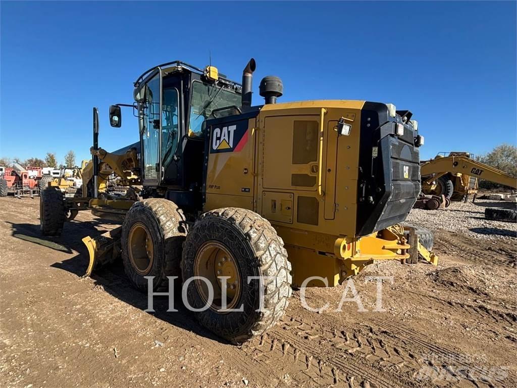 CAT 140M2 AWD Gréderek