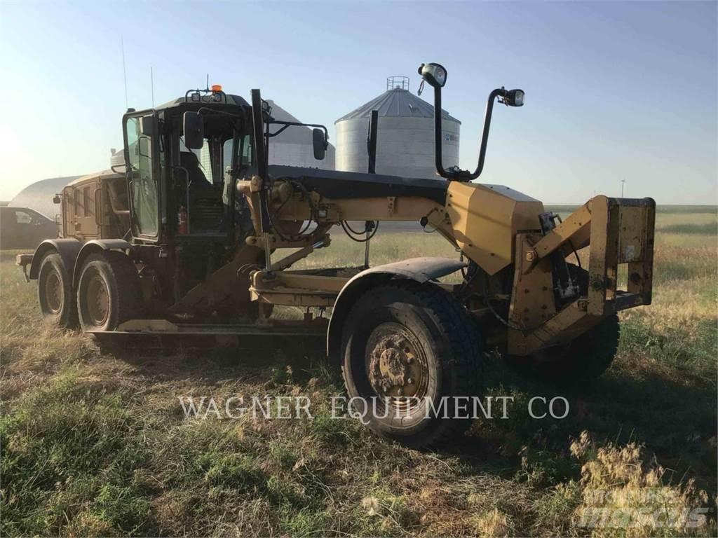 CAT 140M2 AWD Gréderek
