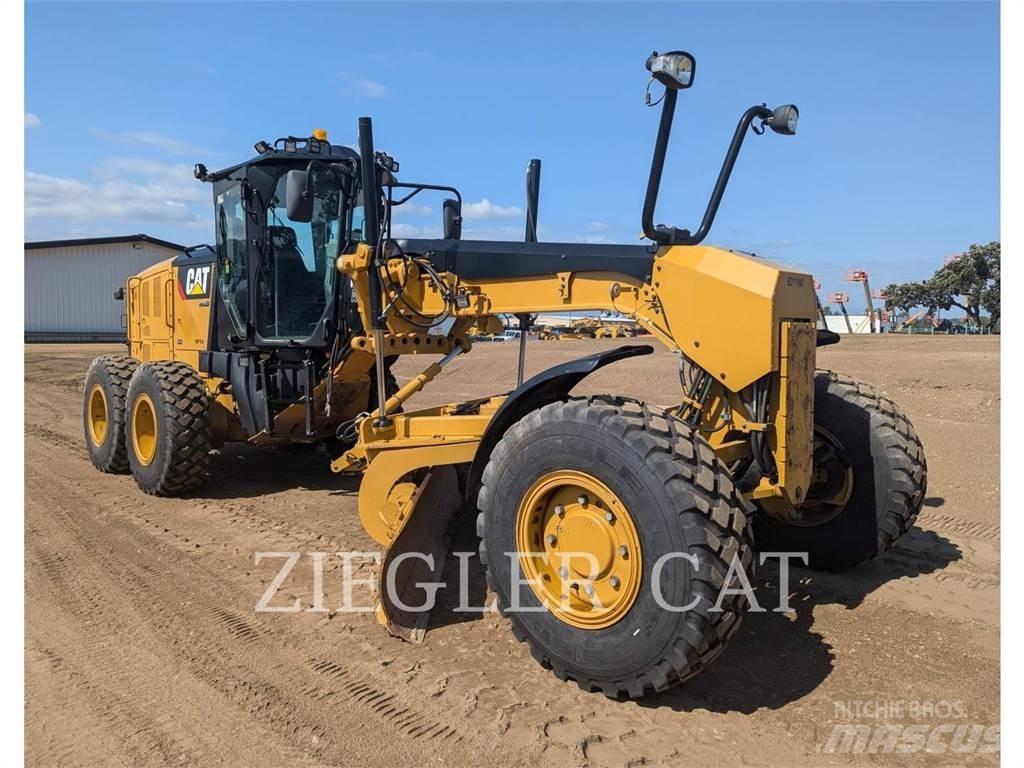 CAT 140M2AWD Gréderek