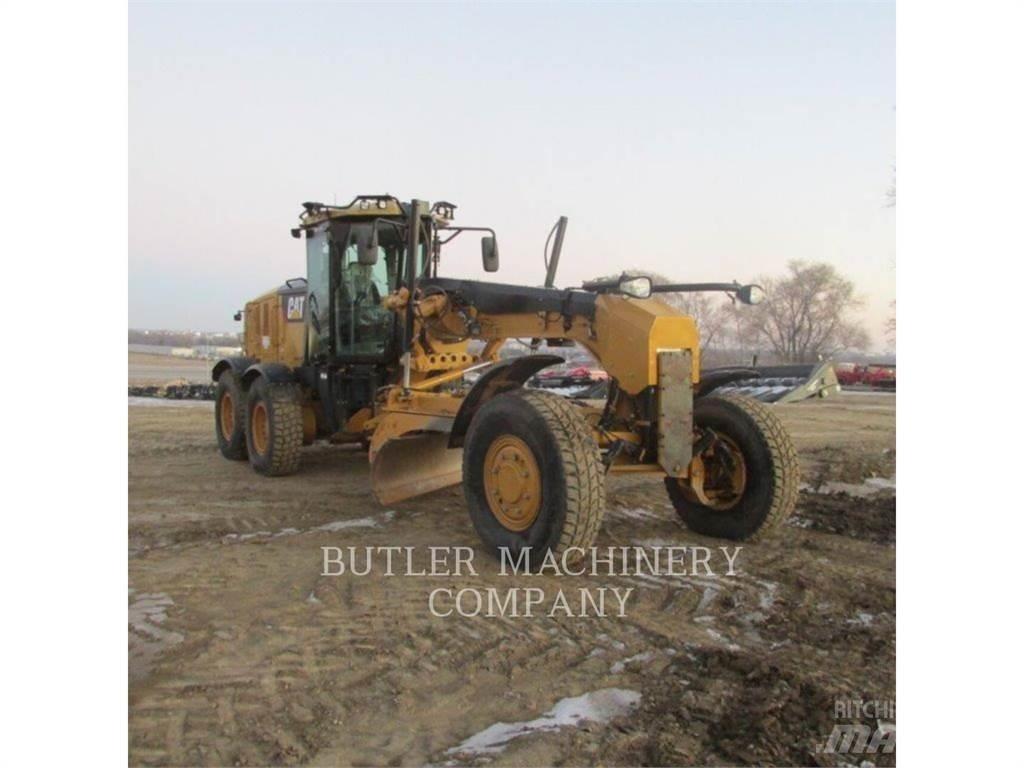 CAT 140M2AWD Gréderek