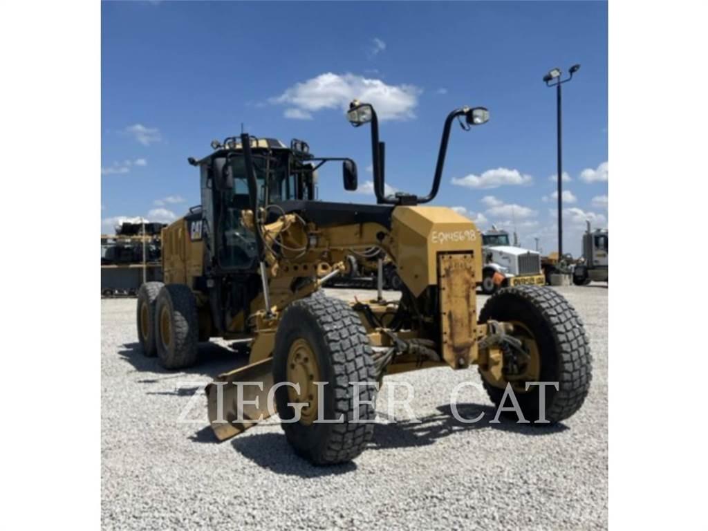 CAT 140M2AWD Gréderek