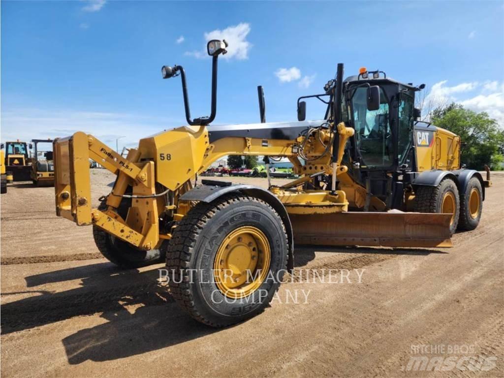 CAT 140M2AWD Gréderek