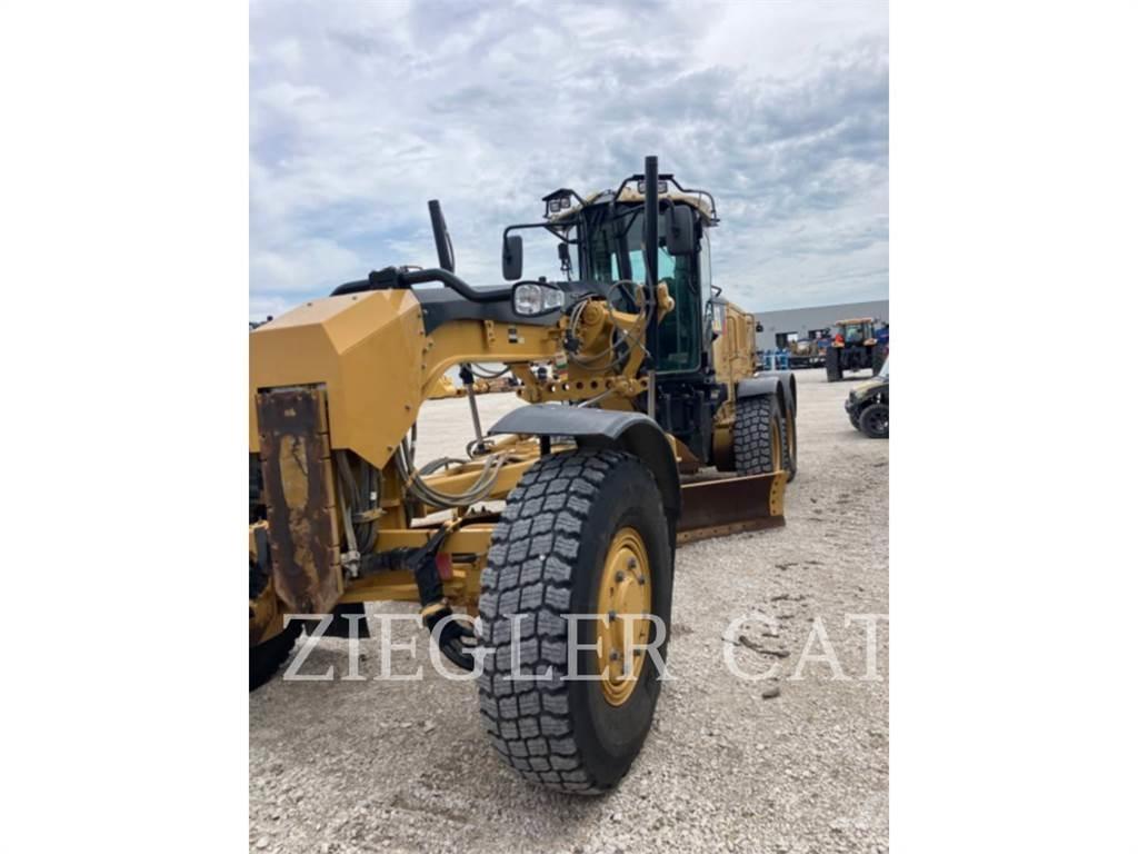 CAT 140M2AWD Gréderek