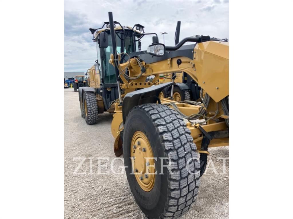 CAT 140M2AWD Gréderek