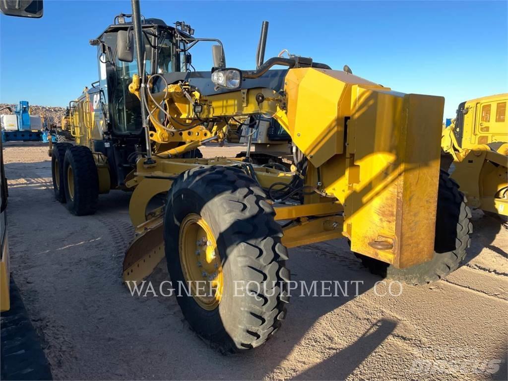 CAT 140M3 Gréderek