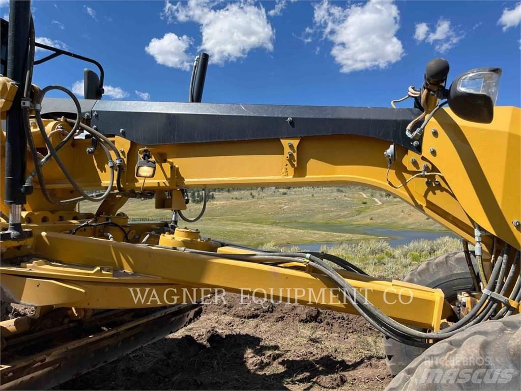 CAT 140M3 Gréderek