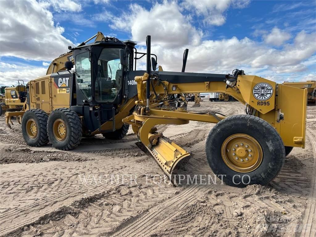 CAT 140M3 Gréderek