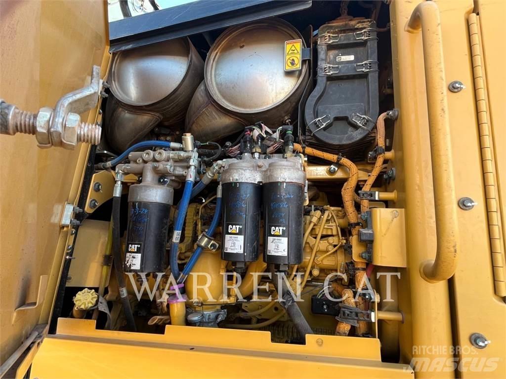 CAT 140M3 Gréderek